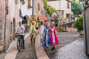 per strada. Corsa Matta 2k25